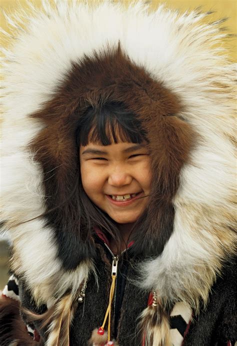 pictures of eskimo people.